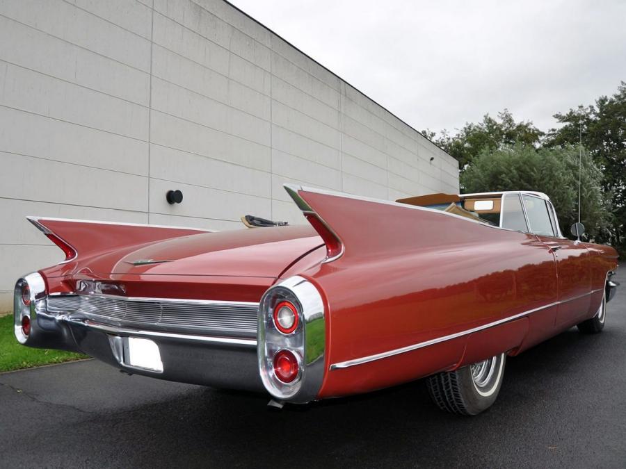  Cadillac Series 62 Convertible (6267F) 1960 года  (фото 13 из 23)